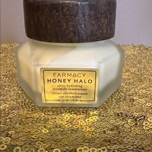 Farmacy Honey Halo Cream with Wooden Lid